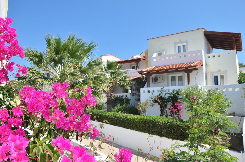 Castri Village Hotel Palekastro Exteriör bild