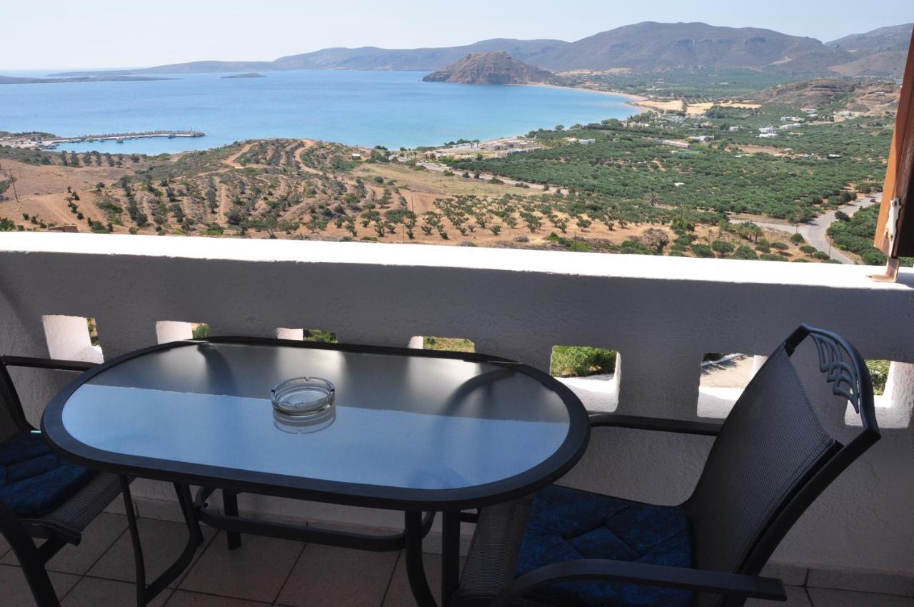 Castri Village Hotel Palekastro Exteriör bild